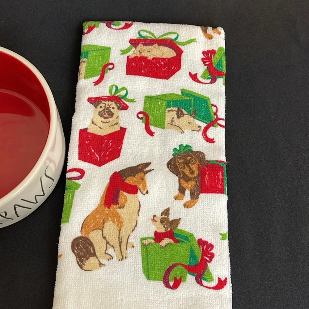 💸 Santa Paws Food/Water Bowl and Christmas Dog themed Kitchen Towel